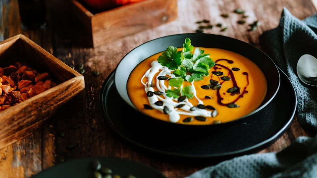 Soupe veloutée de potimarron et pommes de terre