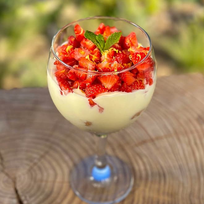 Tiramisu au citron et fraises de Cyril Lignac